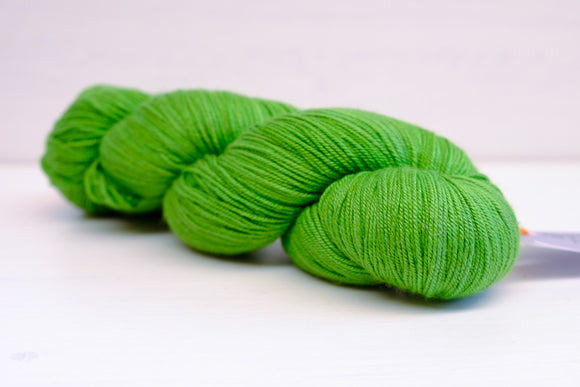 knitabulous yarn merino/silk sock - lively track